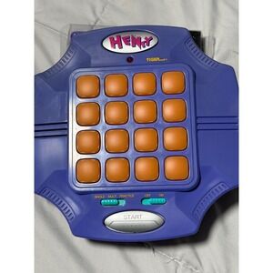 RARE Vtg 1996 Tiger Electronics Henry Handheld Sounds Memory Game working video
